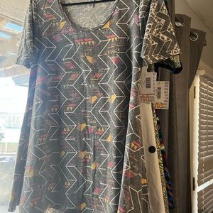 LuLaRoe Perfect T